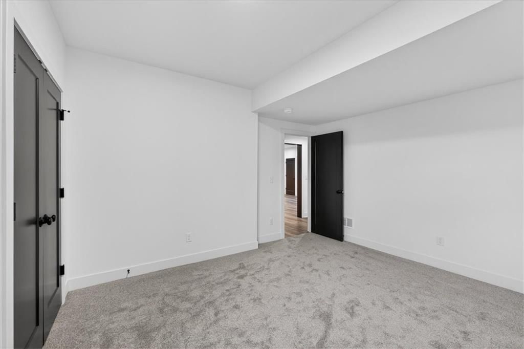 22480 W 89th Terrace — photo 34