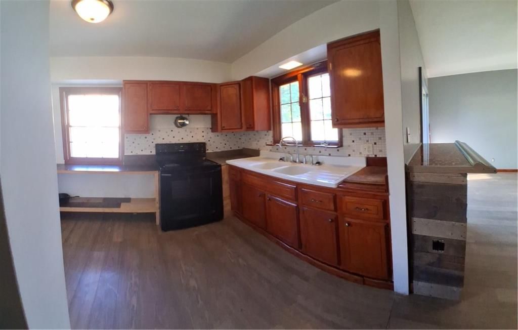 3910 Pacific Street — photo 5