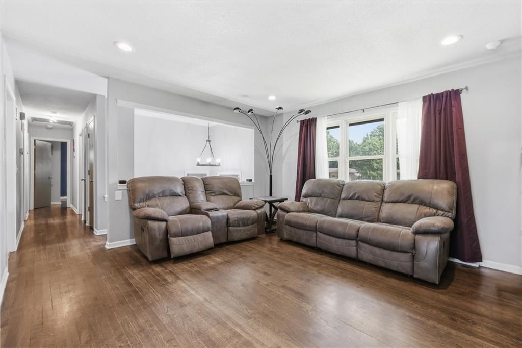 7502 Donal Avenue — photo 8