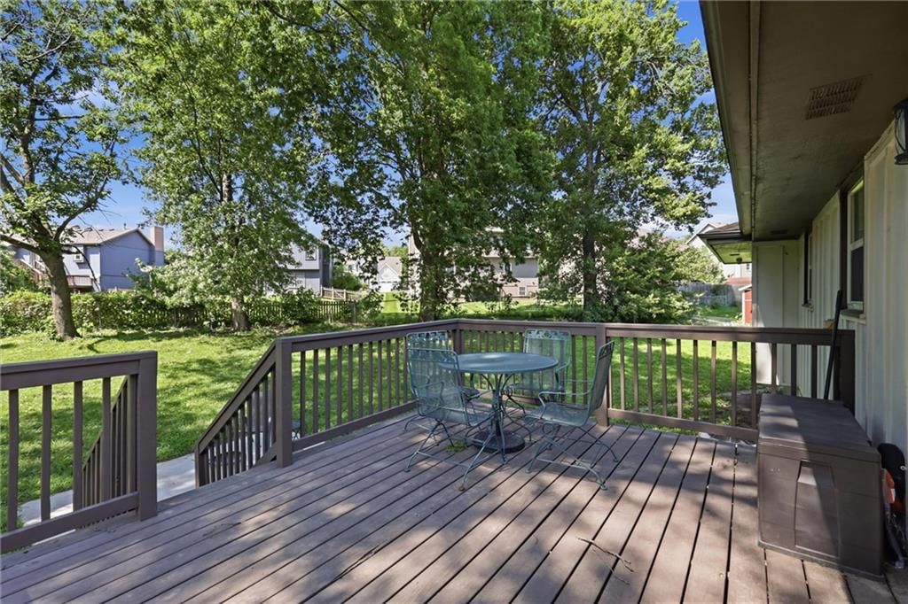 7502 Donal Avenue — photo 31