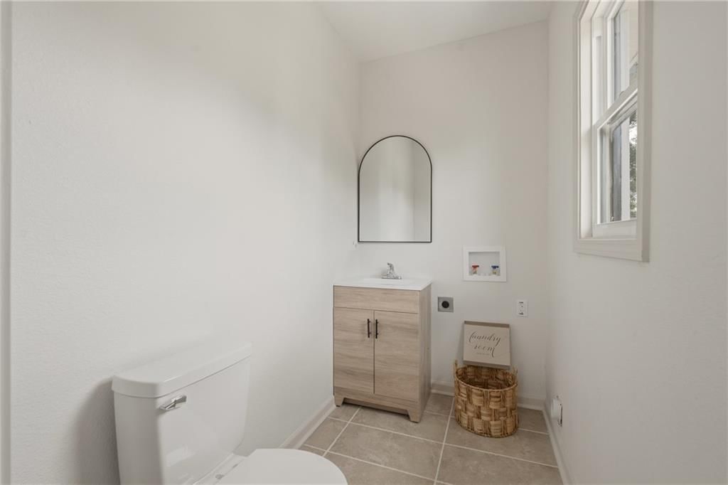 3612 Strong Avenue — photo 13