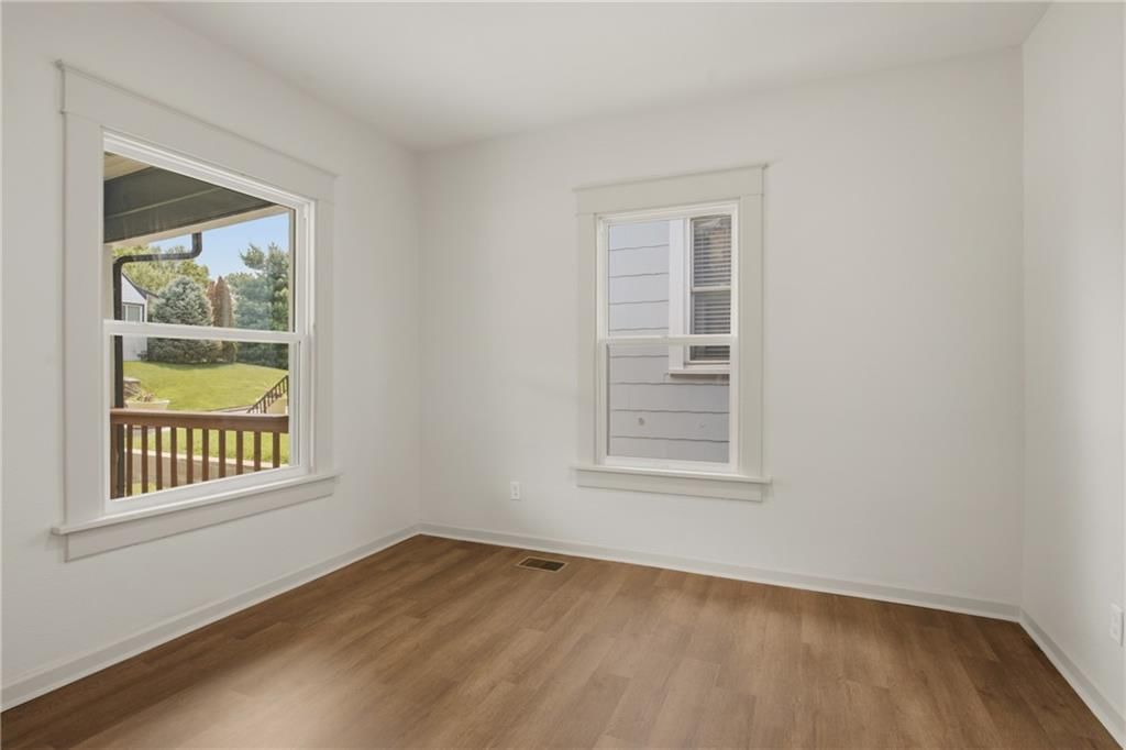 3612 Strong Avenue — photo 17