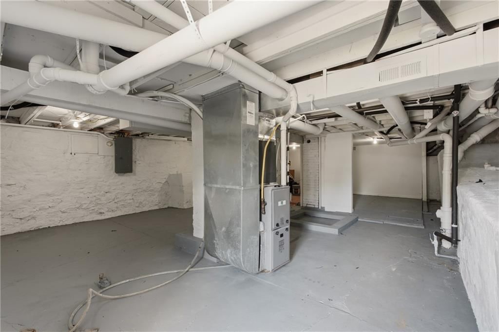 3612 Strong Avenue — photo 18