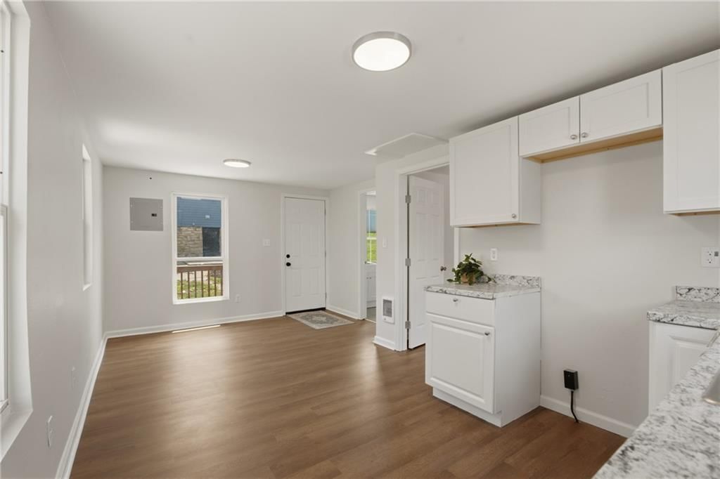 3612 Strong Avenue — photo 25