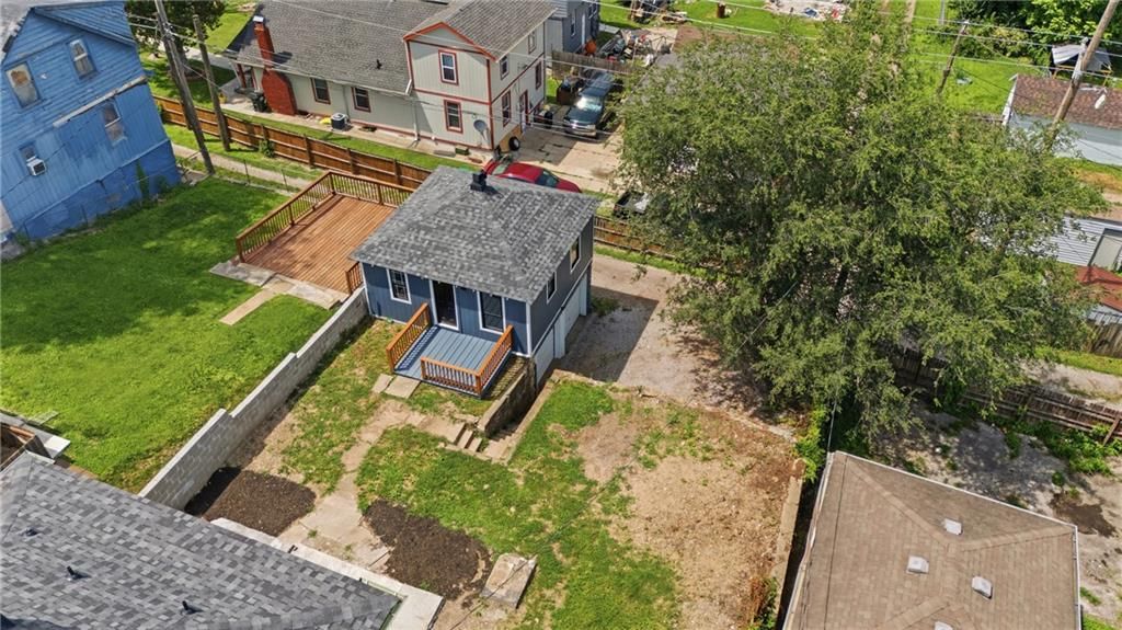 3612 Strong Avenue — photo 29