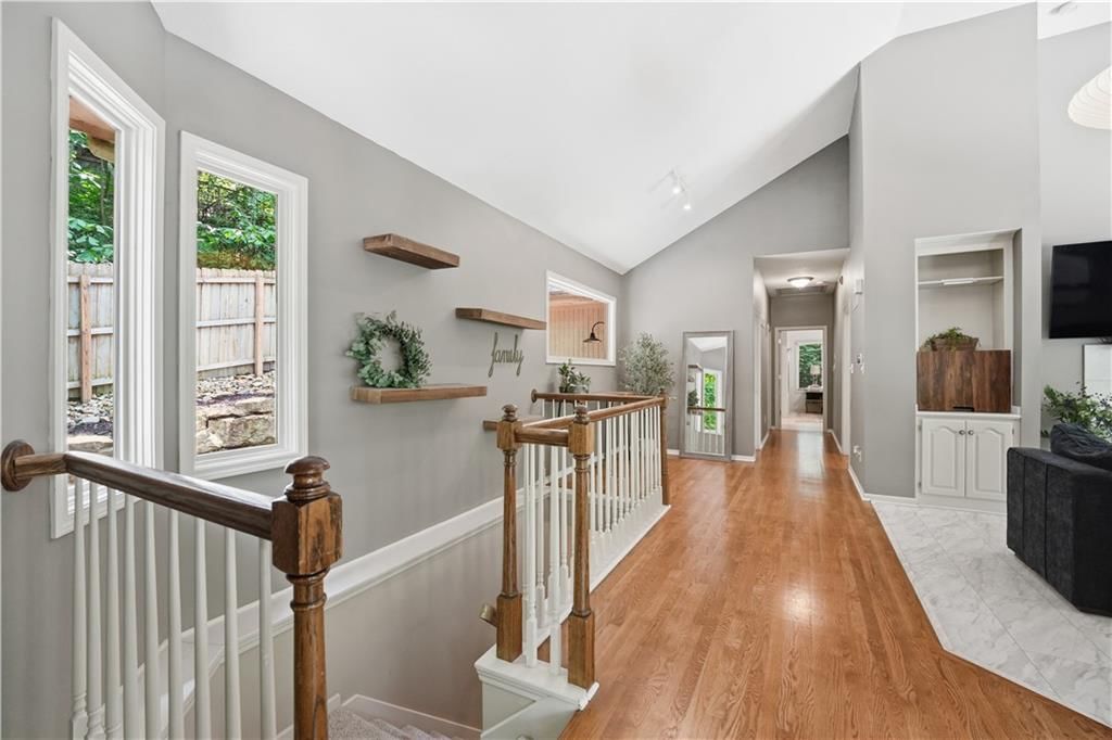 5316 NW Bluff Drive — photo 3