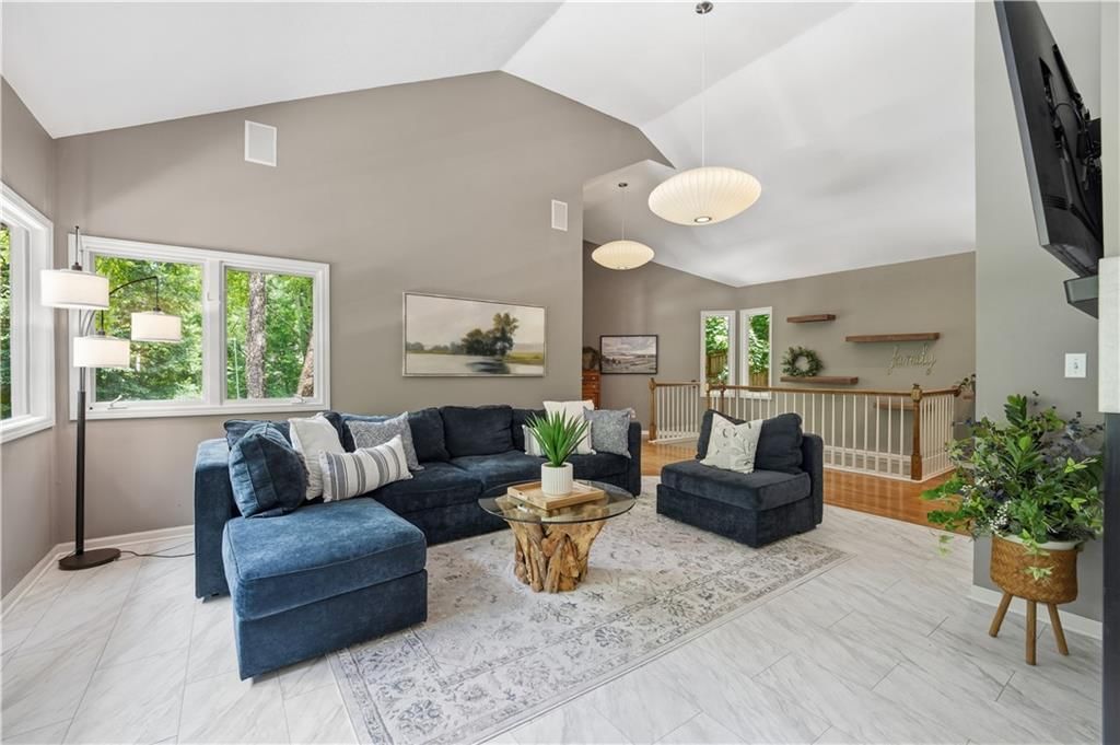 5316 NW Bluff Drive — photo 6