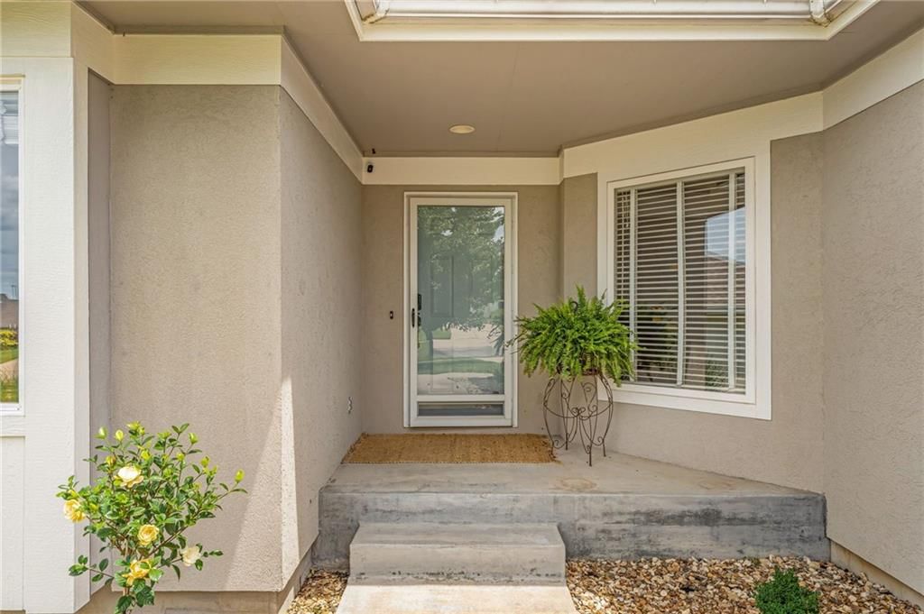 940 SW Woodbridge Court — photo 6