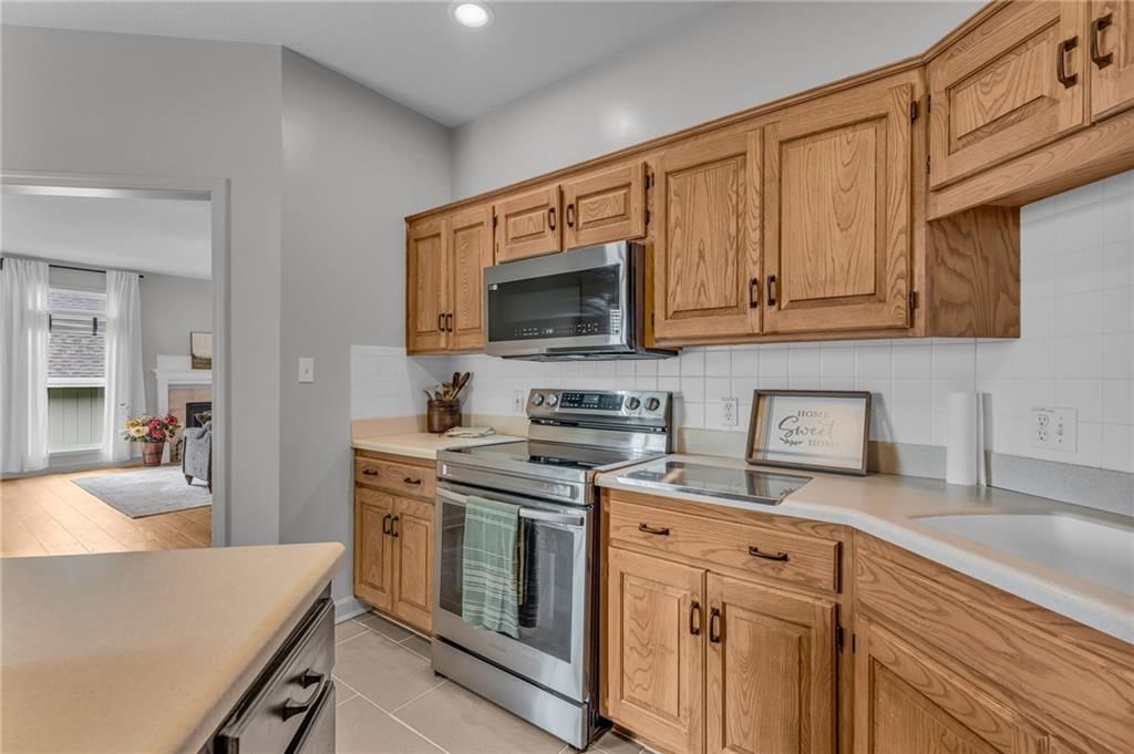 940 SW Woodbridge Court — photo 19