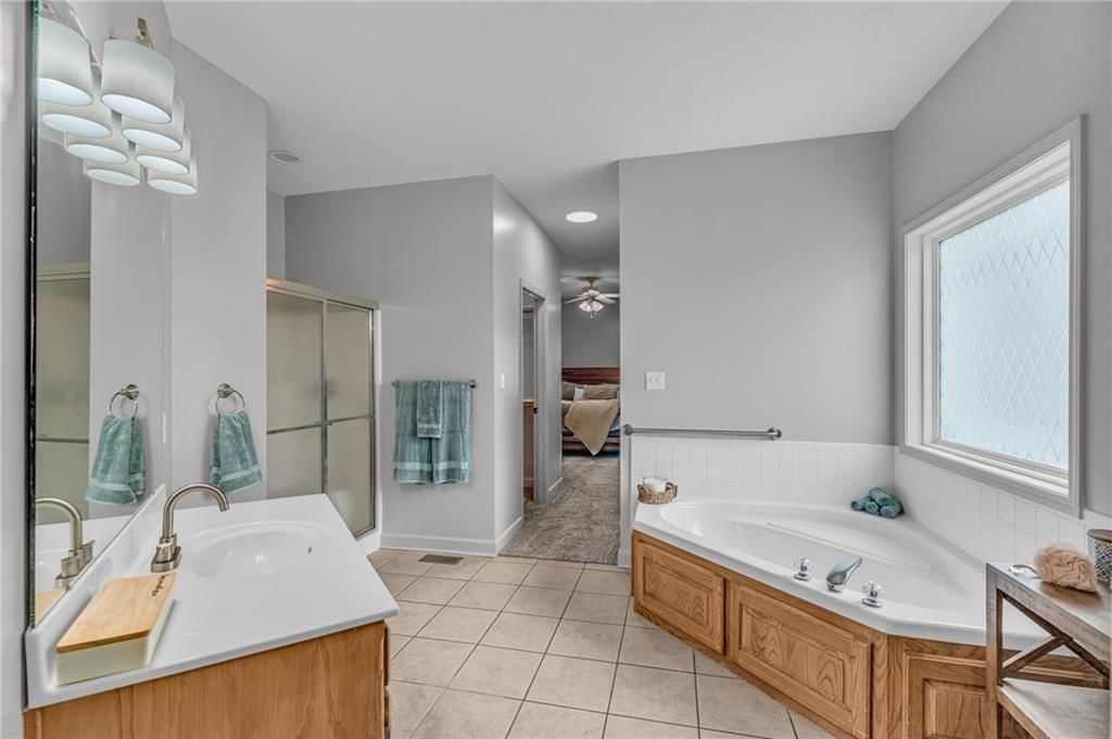 940 SW Woodbridge Court — photo 31