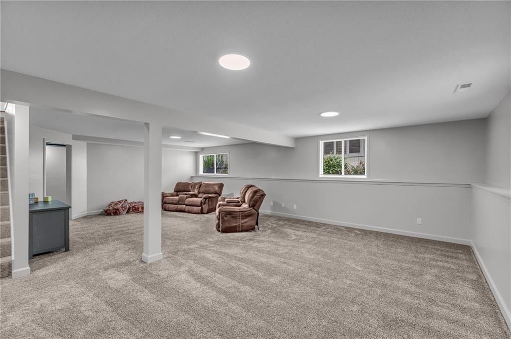 940 SW Woodbridge Court — photo 35