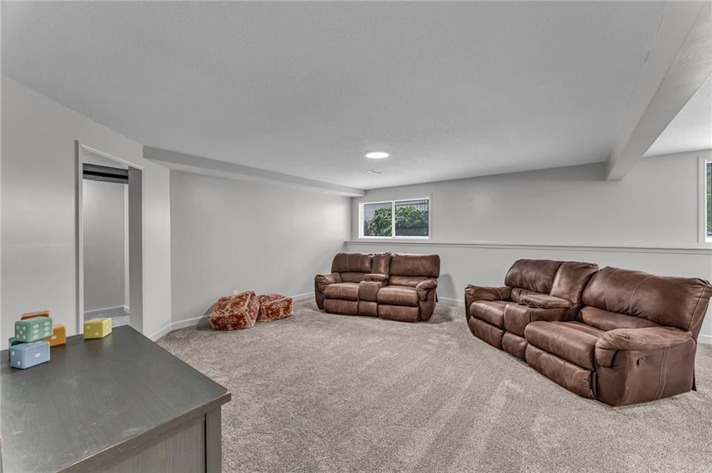940 SW Woodbridge Court — photo 36