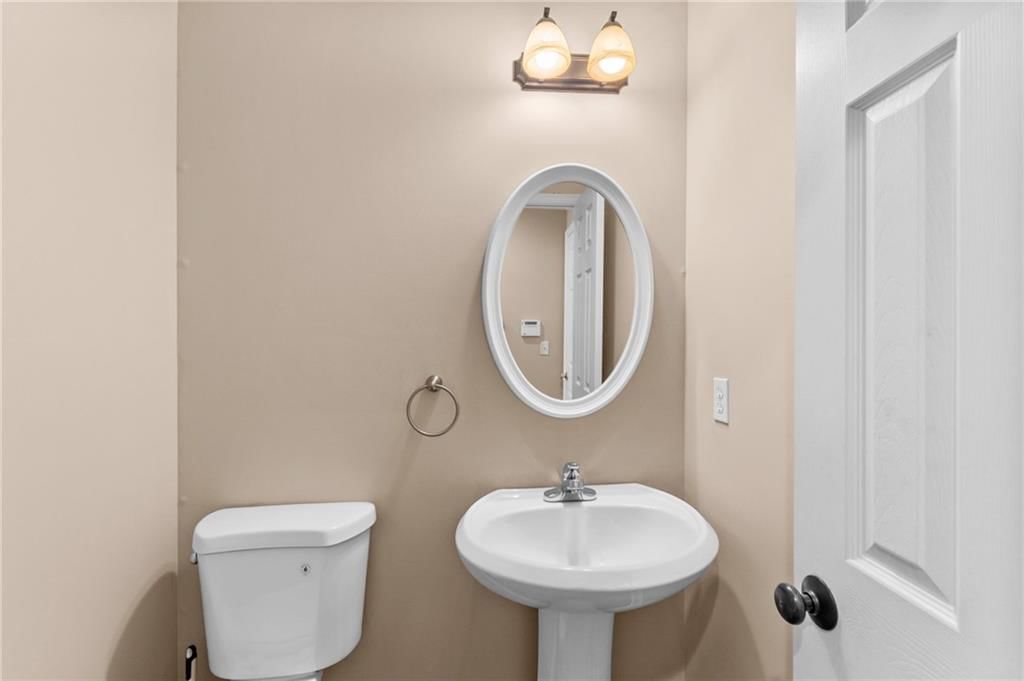 9020 N Oxford Avenue — photo 15
