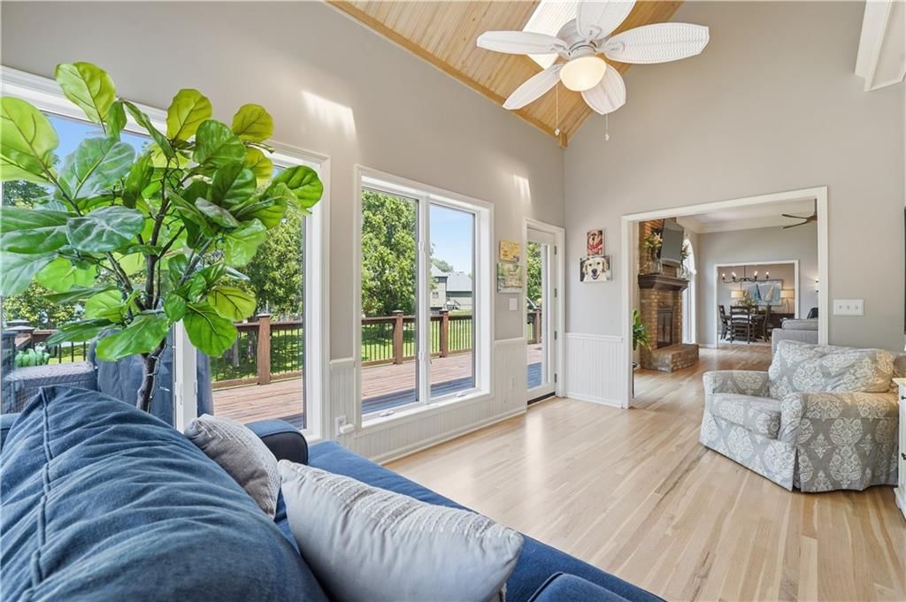 414 Seaside Sparrow Street — photo 16