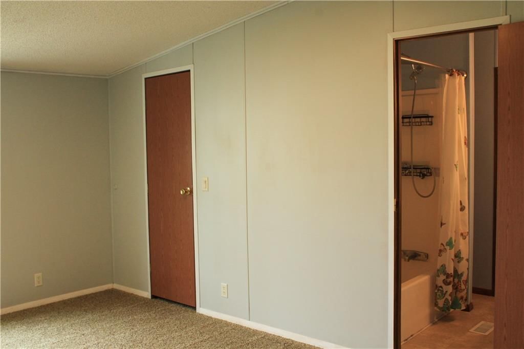 2239 County road 1390 Road — photo 32