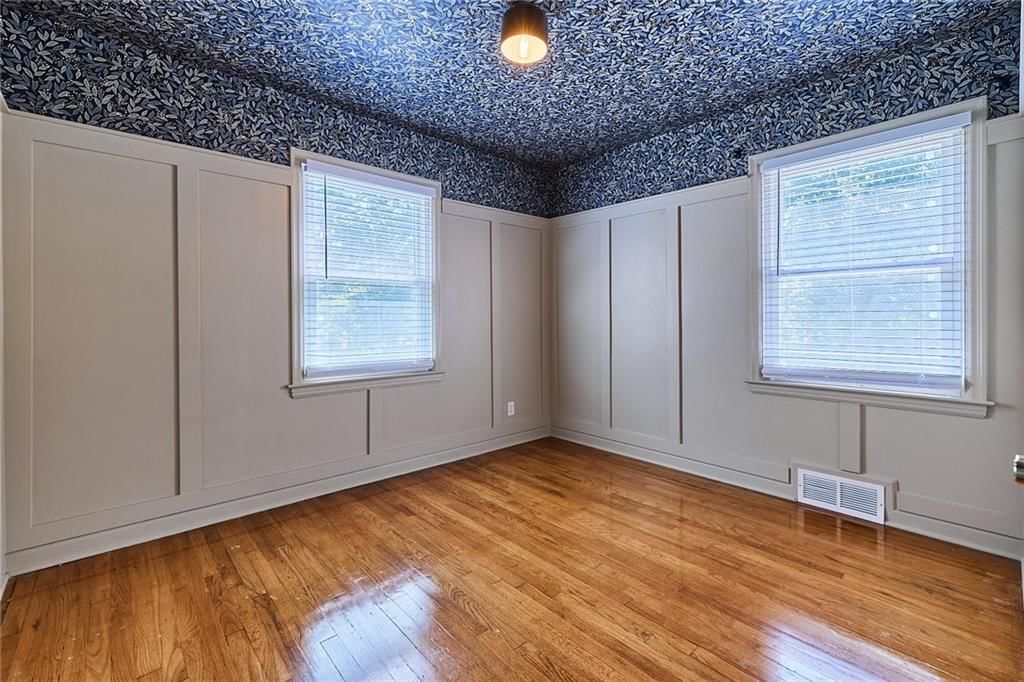 4401 W 53rd Terrace — photo 17