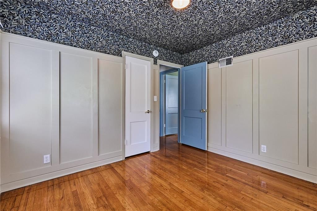 4401 W 53rd Terrace — photo 18