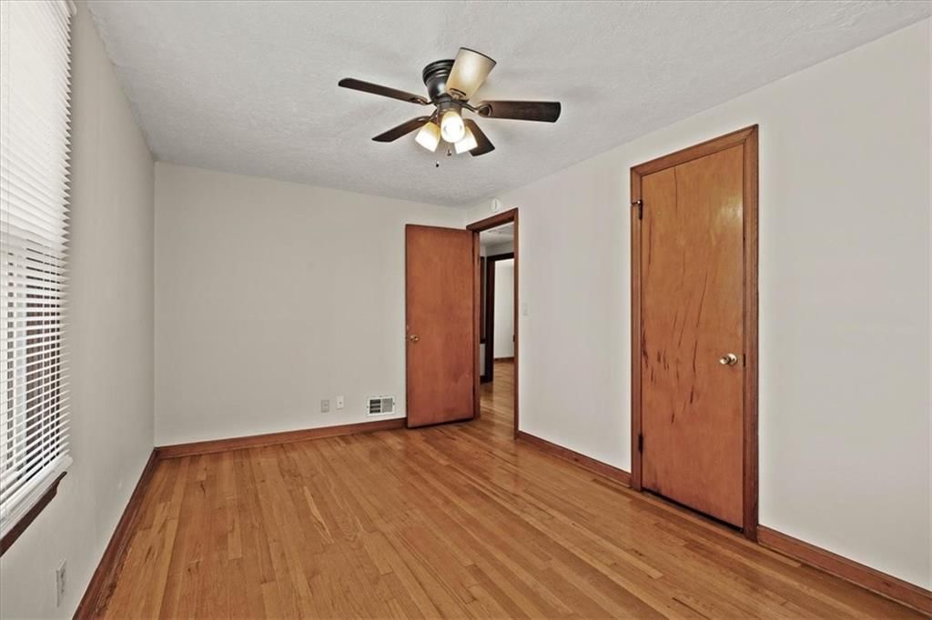 8905 E 55TH Street — photo 12