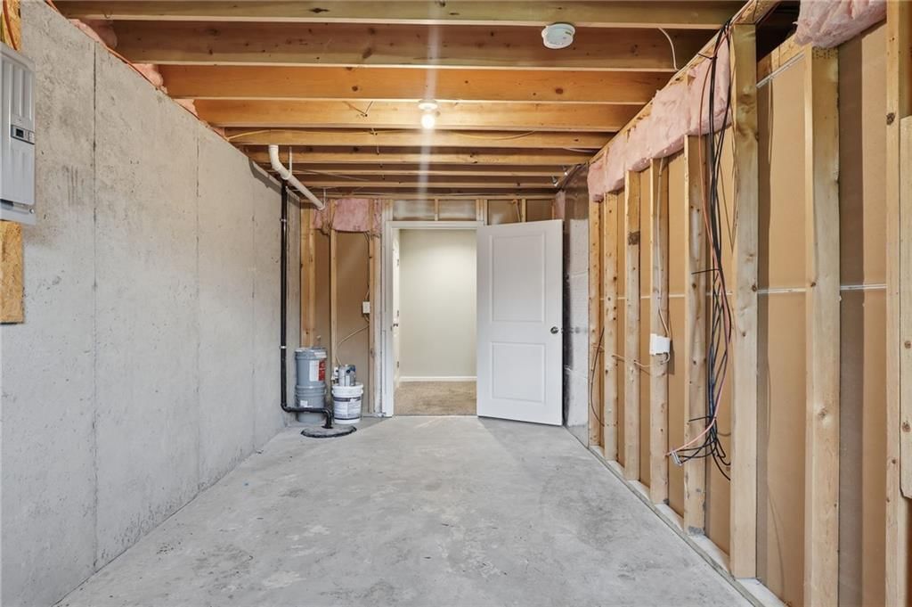 21803 Southcreek Road — photo 47