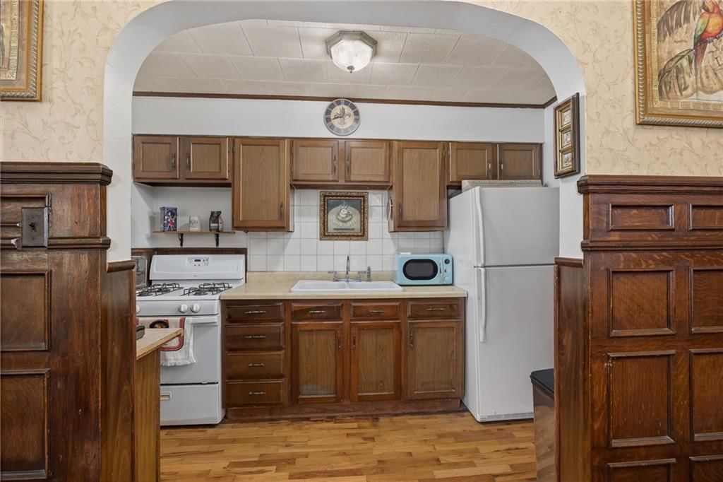 2120 Faraon Street — photo 29