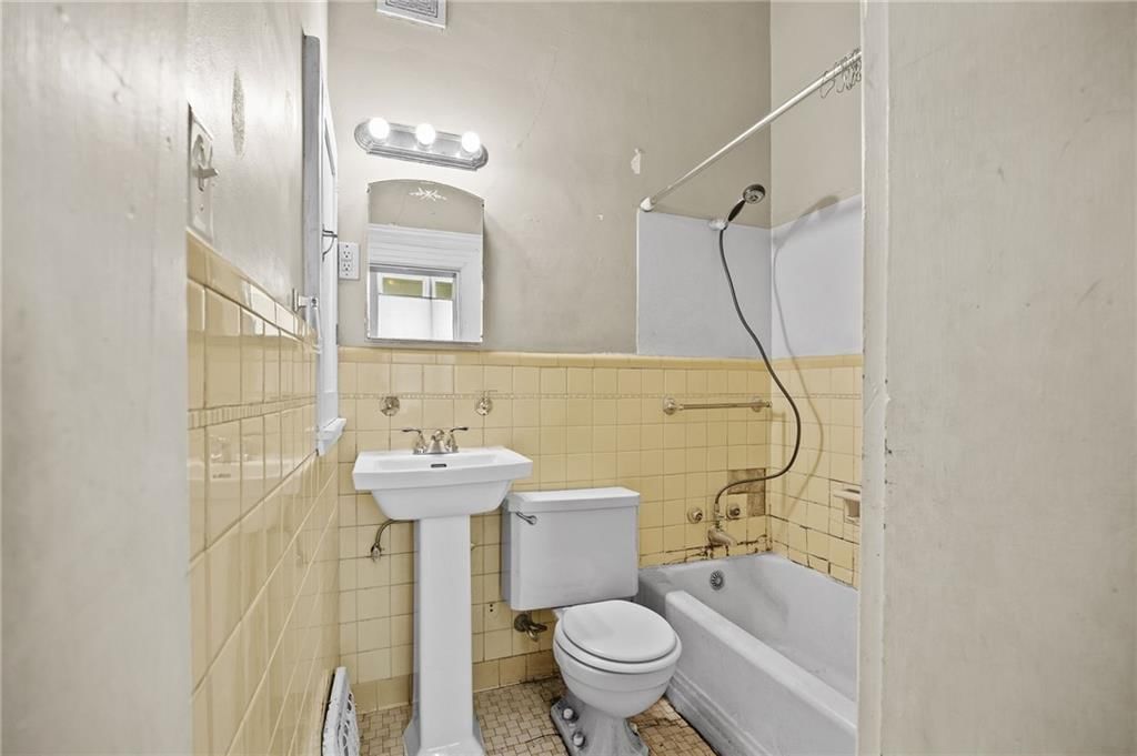 2120 Faraon Street — photo 42