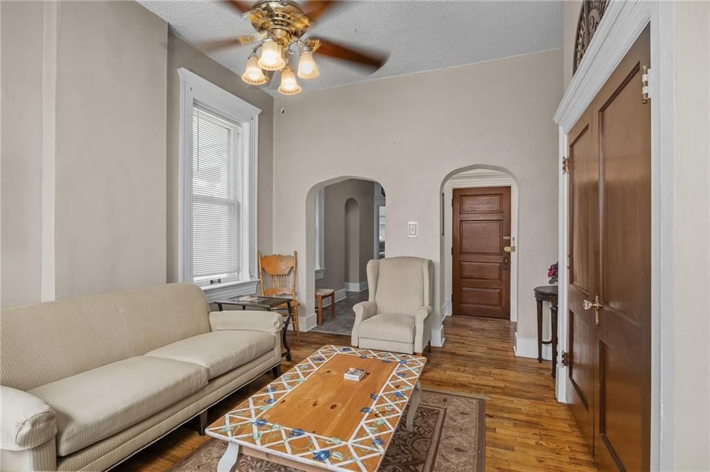 2120 Faraon Street — photo 46