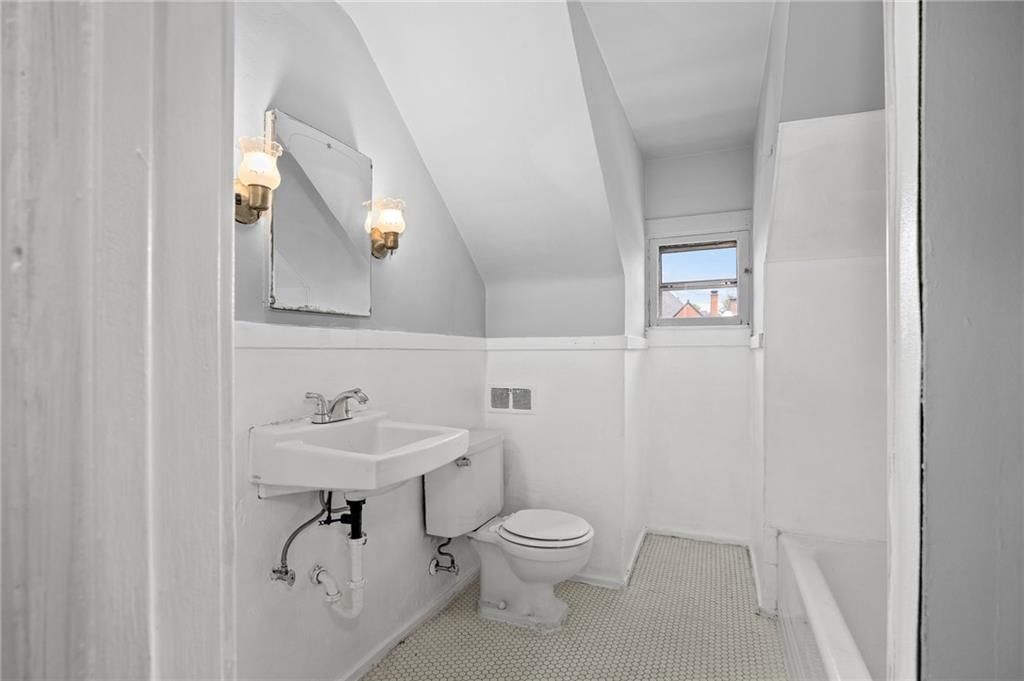 2120 Faraon Street — photo 81