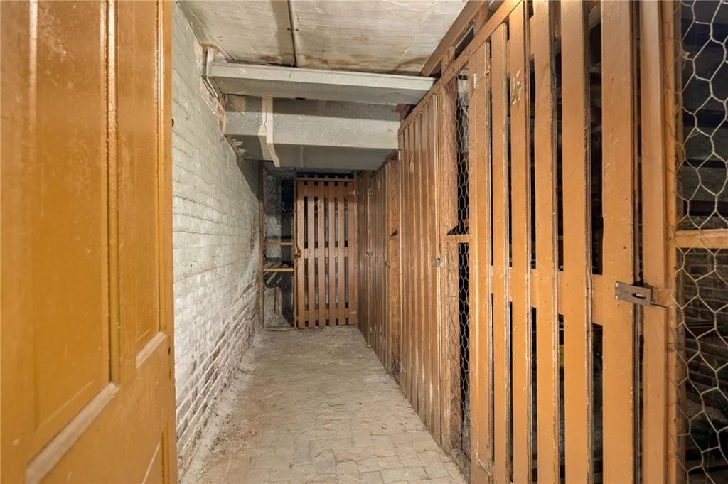 2120 Faraon Street — photo 88