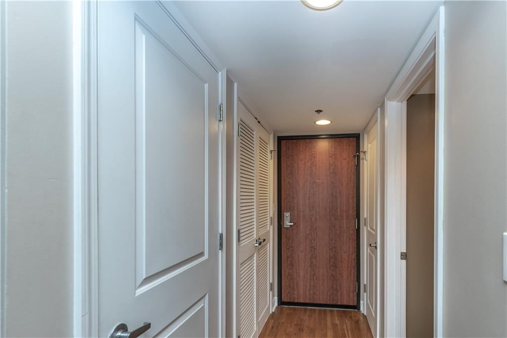 600 Admiral Boulevard — photo 2