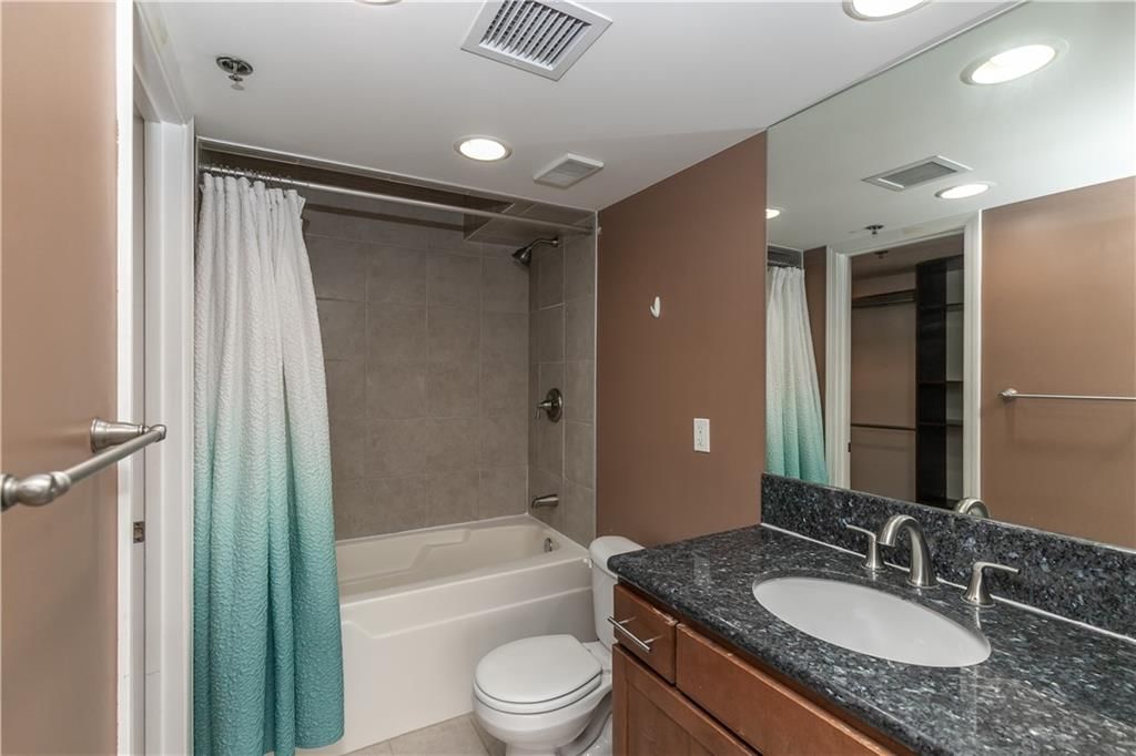 600 Admiral Boulevard — photo 15