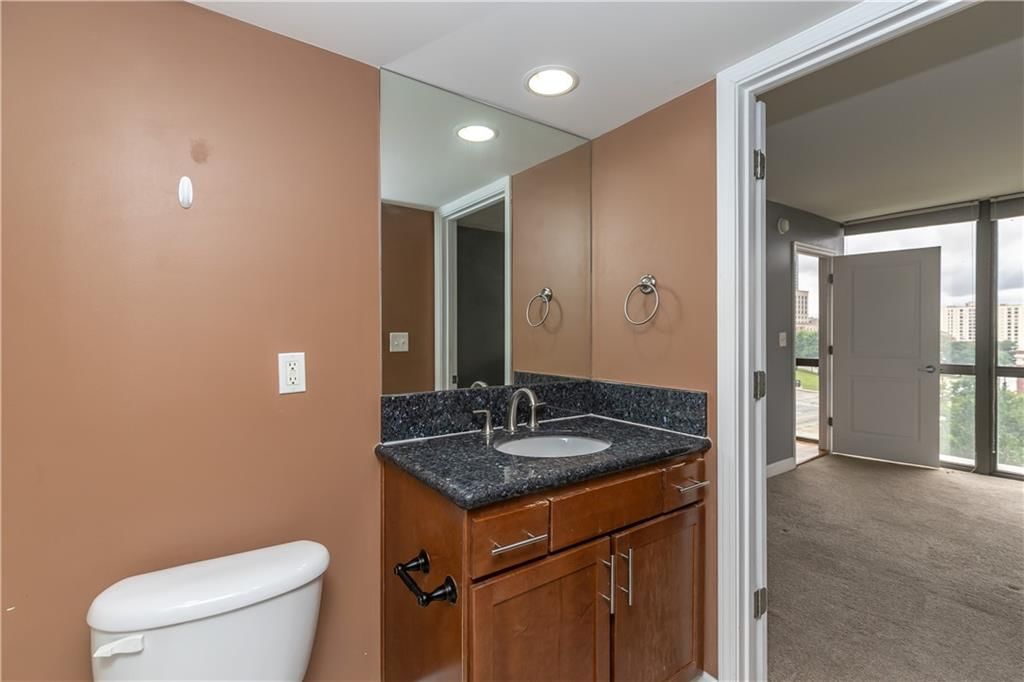 600 Admiral Boulevard — photo 17