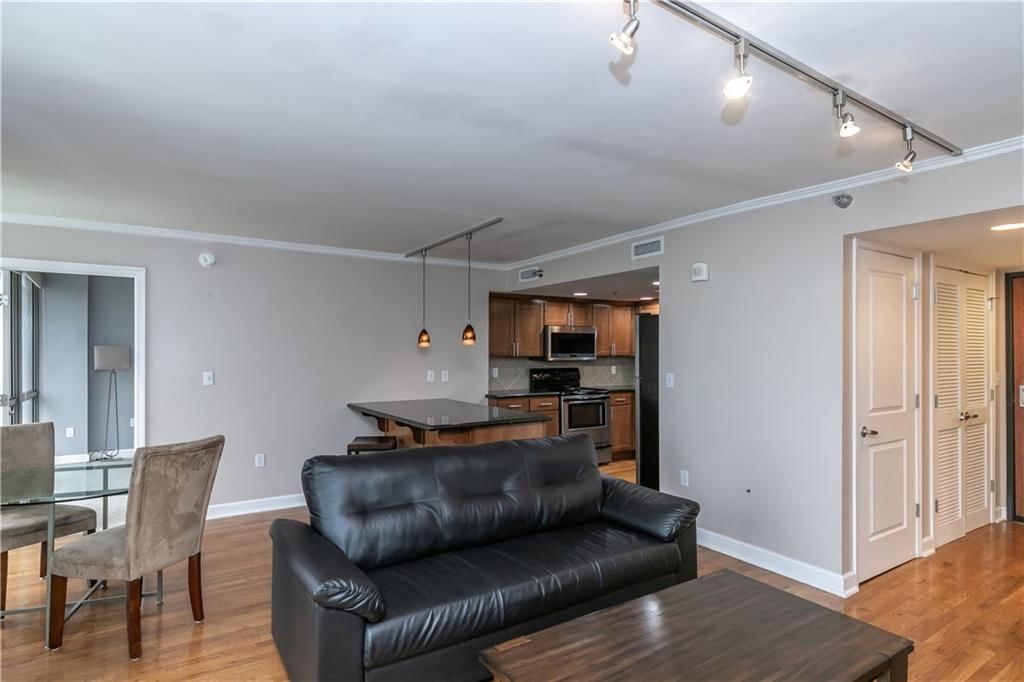 600 Admiral Boulevard — photo 25