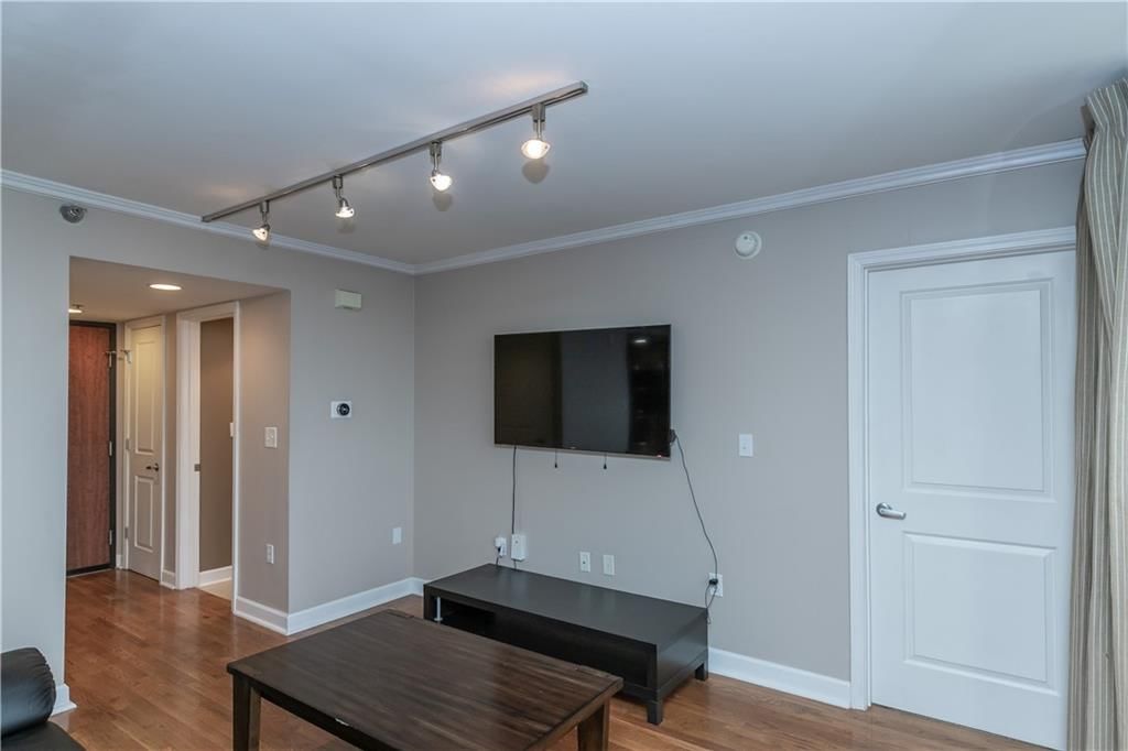 600 Admiral Boulevard — photo 26