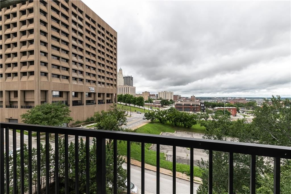 600 Admiral Boulevard — photo 27