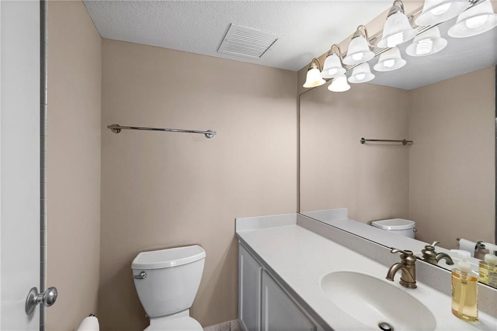 2510 Grand Boulevard — photo 26