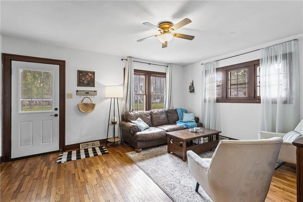 319 W 5th Street — photo 5