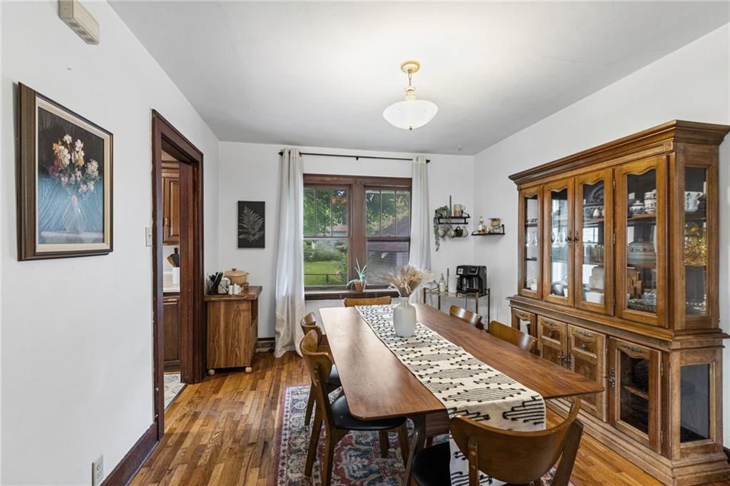 319 W 5th Street — photo 7