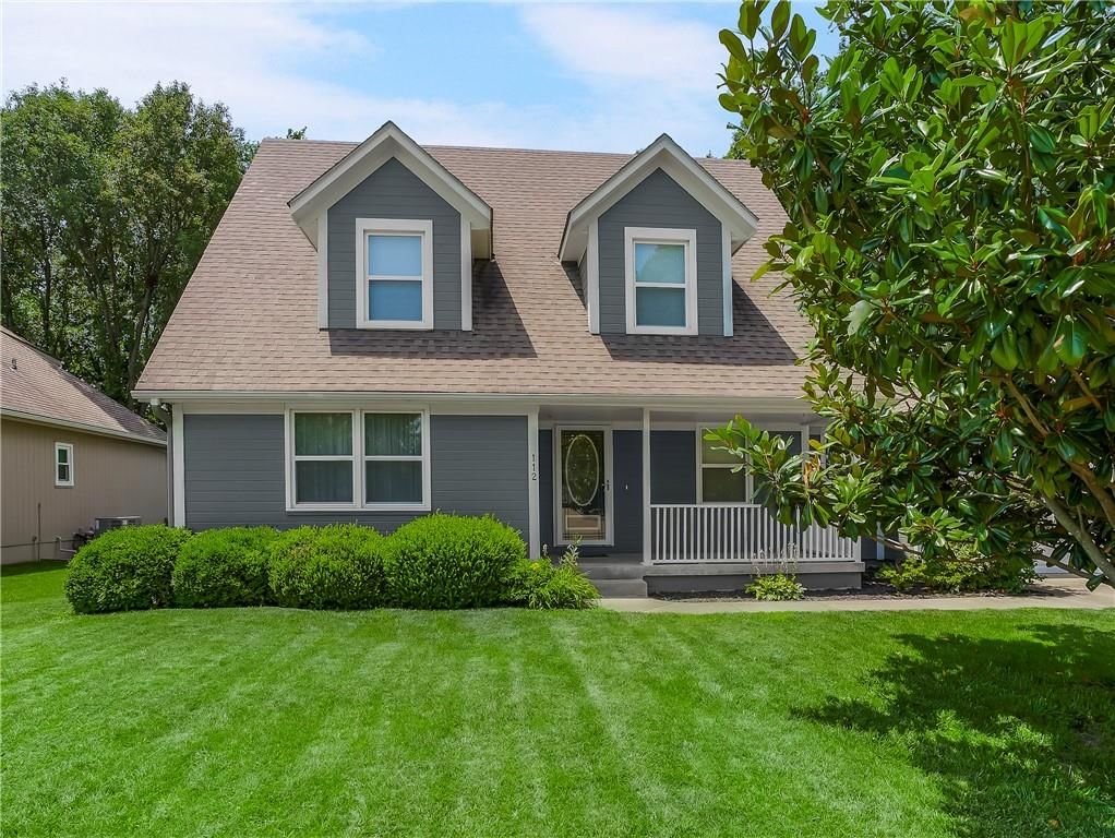 112 SE Nottingham Court, Lee's Summit, MO