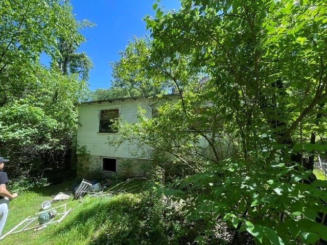 3106 E 80th Street — photo 2