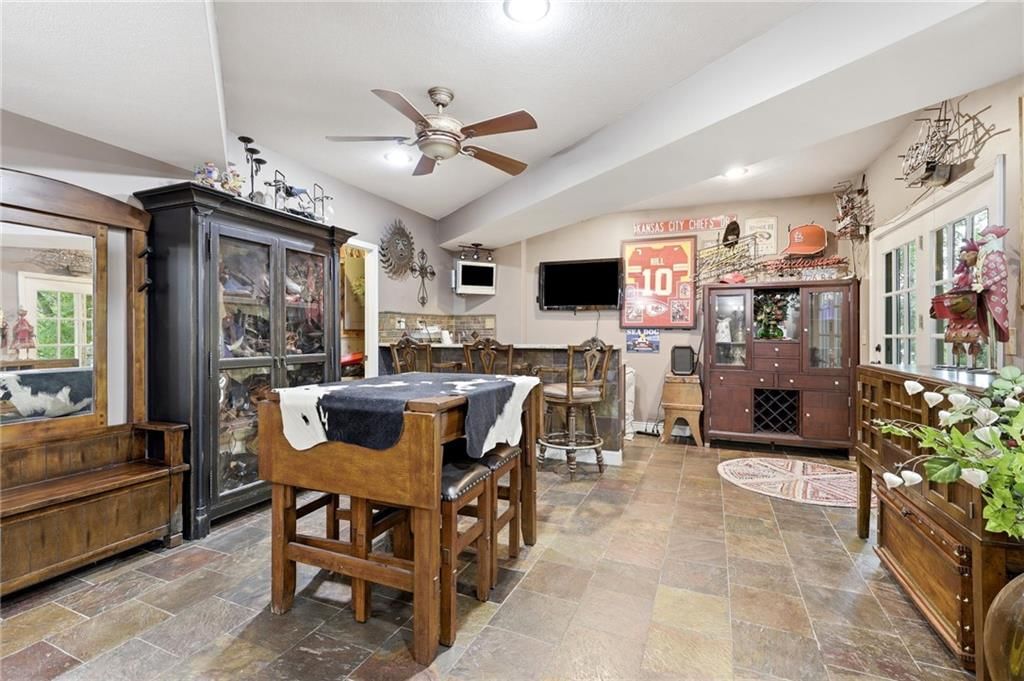 23536 W 73rd Terrace — photo 35