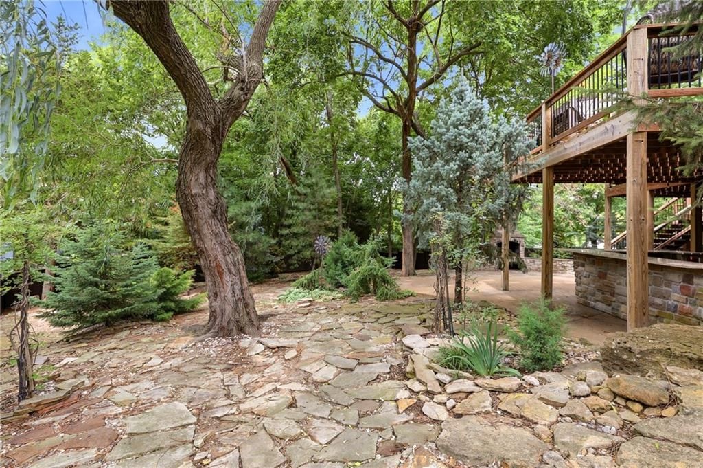 23536 W 73rd Terrace — photo 57