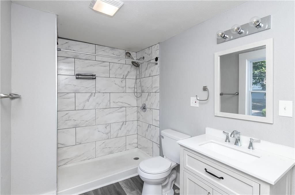 505 E Wall Street — photo 9