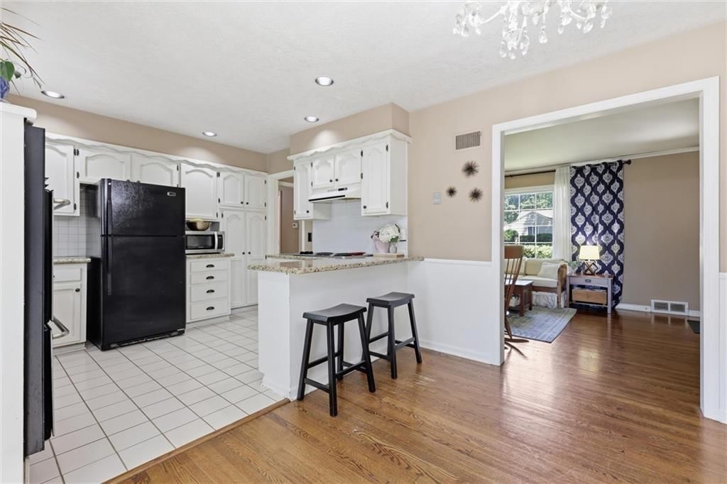 5615 W 70th Terrace — photo 10