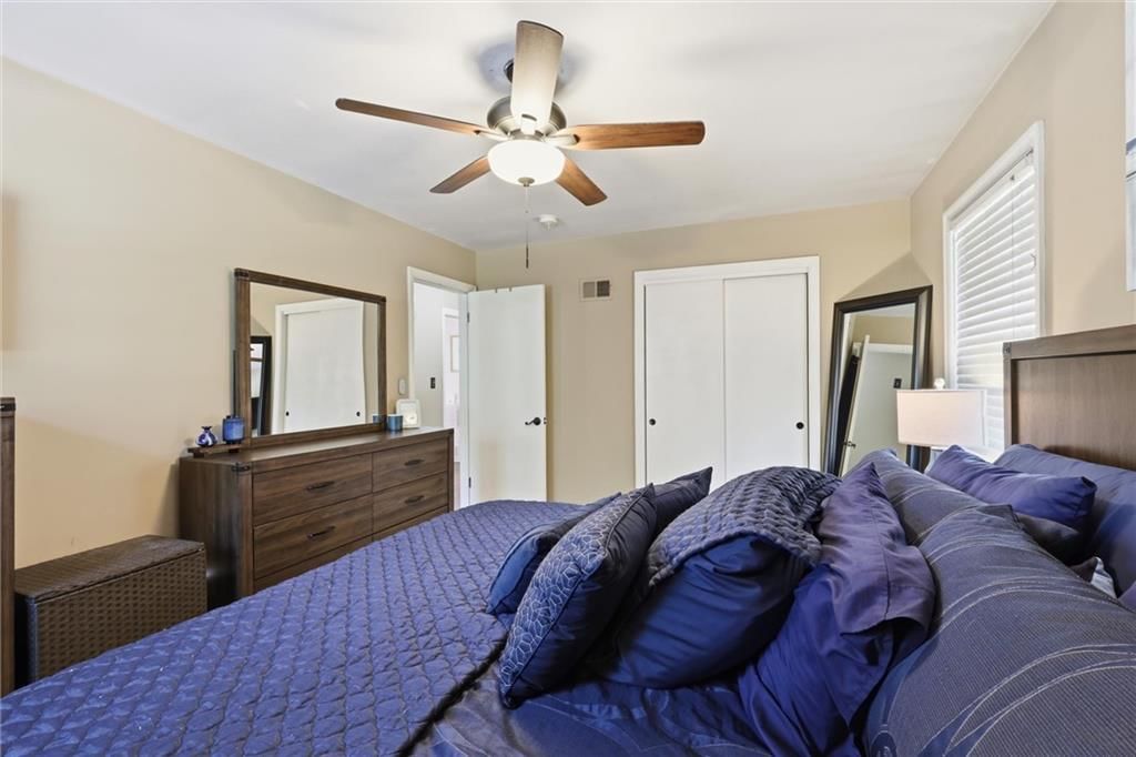 5615 W 70th Terrace — photo 17