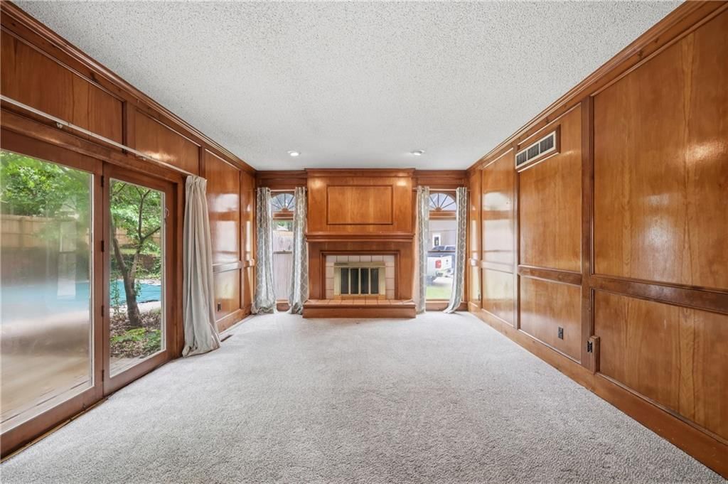 1402 NW Weatherstone Lane — photo 11