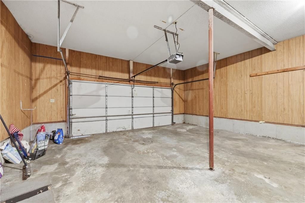 1402 NW Weatherstone Lane — photo 47