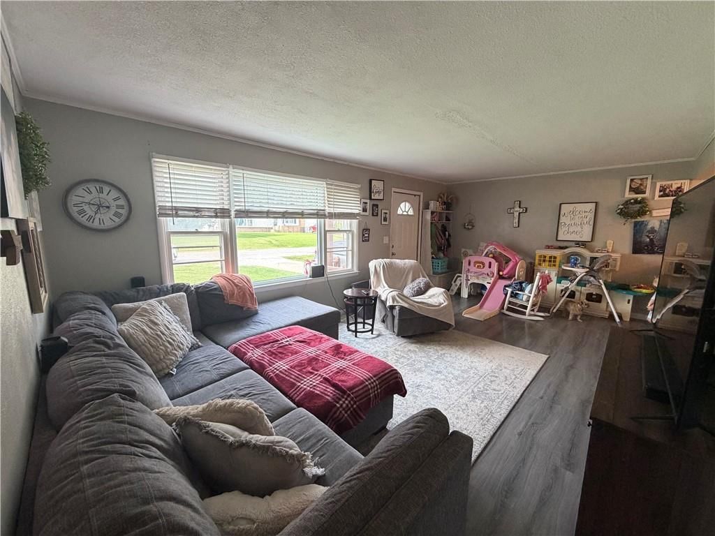 1701 Bryan Street — photo 7