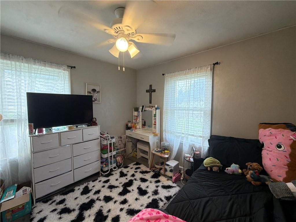 1701 Bryan Street — photo 18