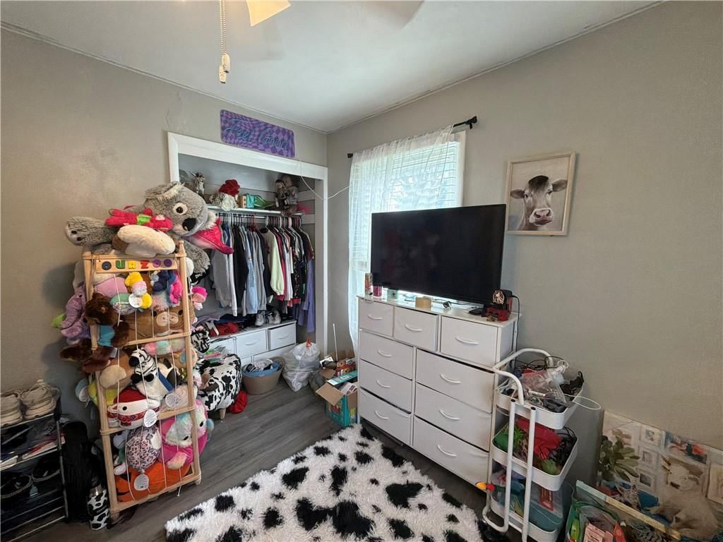 1701 Bryan Street — photo 20