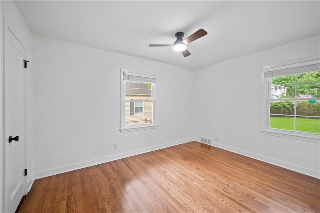 4607 W 59th Street — photo 13